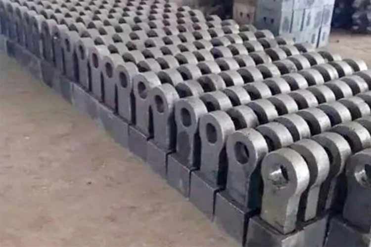 移動(dòng)錘式破碎機(jī)錘頭破碎能力低使用壽命短怎么辦？